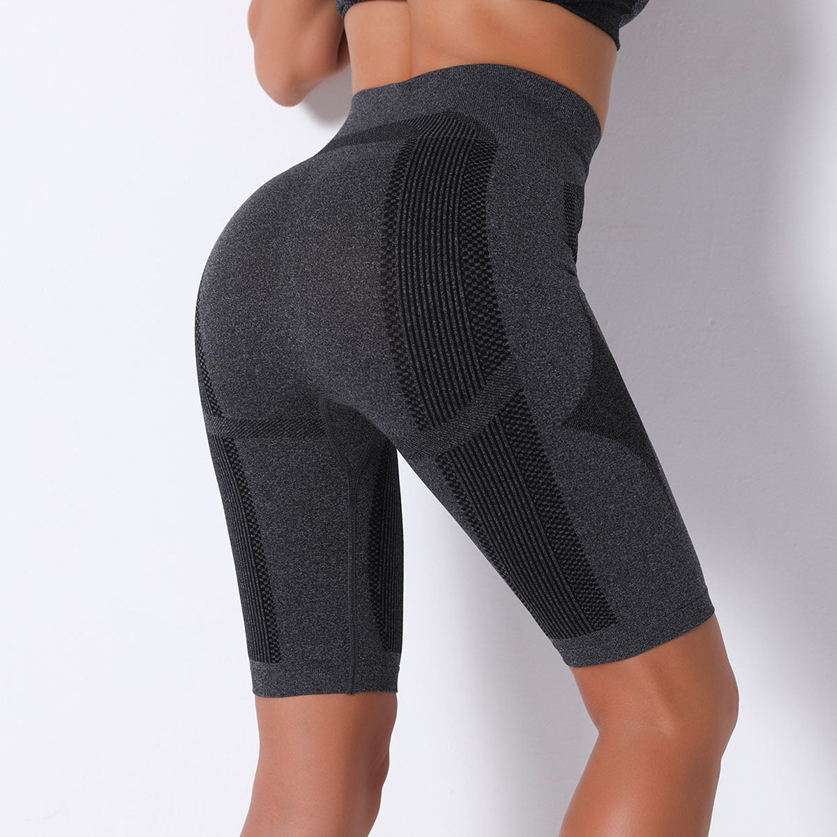 Knitted Breathable Five-point Fitness Short